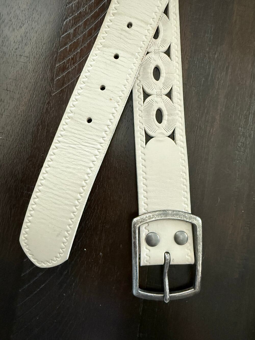 Lucky Brand Ivory Leather Cutout Western Belt Size M Boho 41.5”